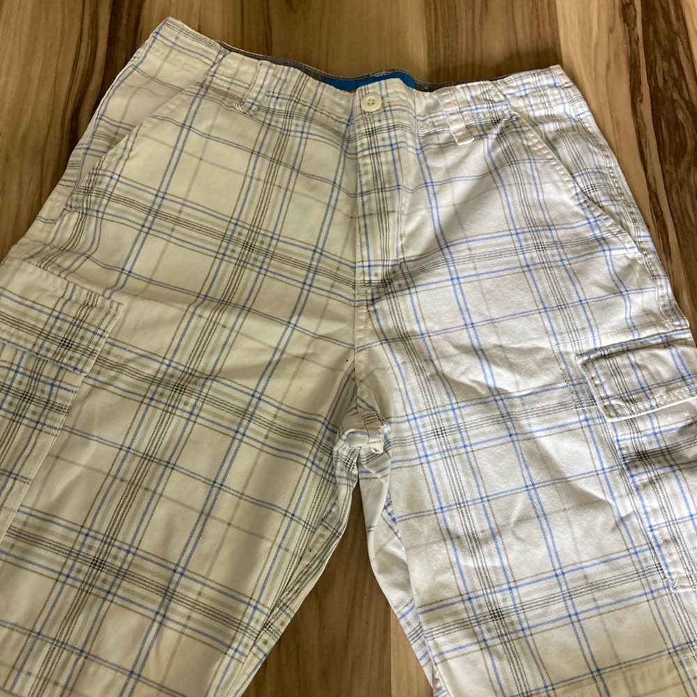 IRON Mens White Blue Plaid Shorts 32